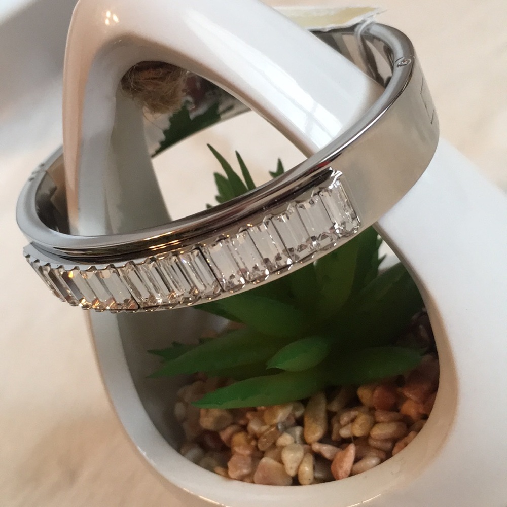 🖤Michael Kors® Pavé ZC Bracelet🖤 - Picture 4 of 5